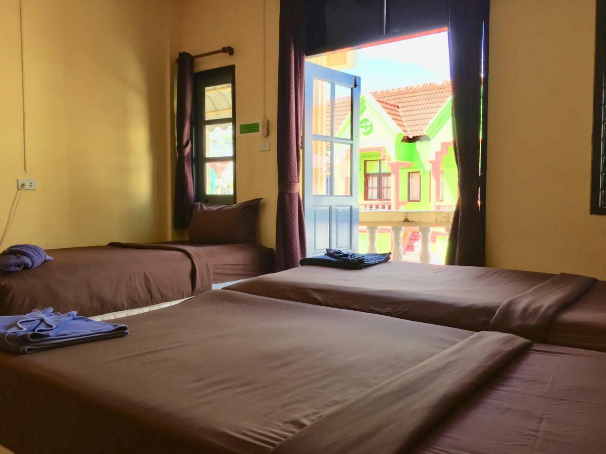 Andaman Place Guesthouse Patong Екстер'єр фото